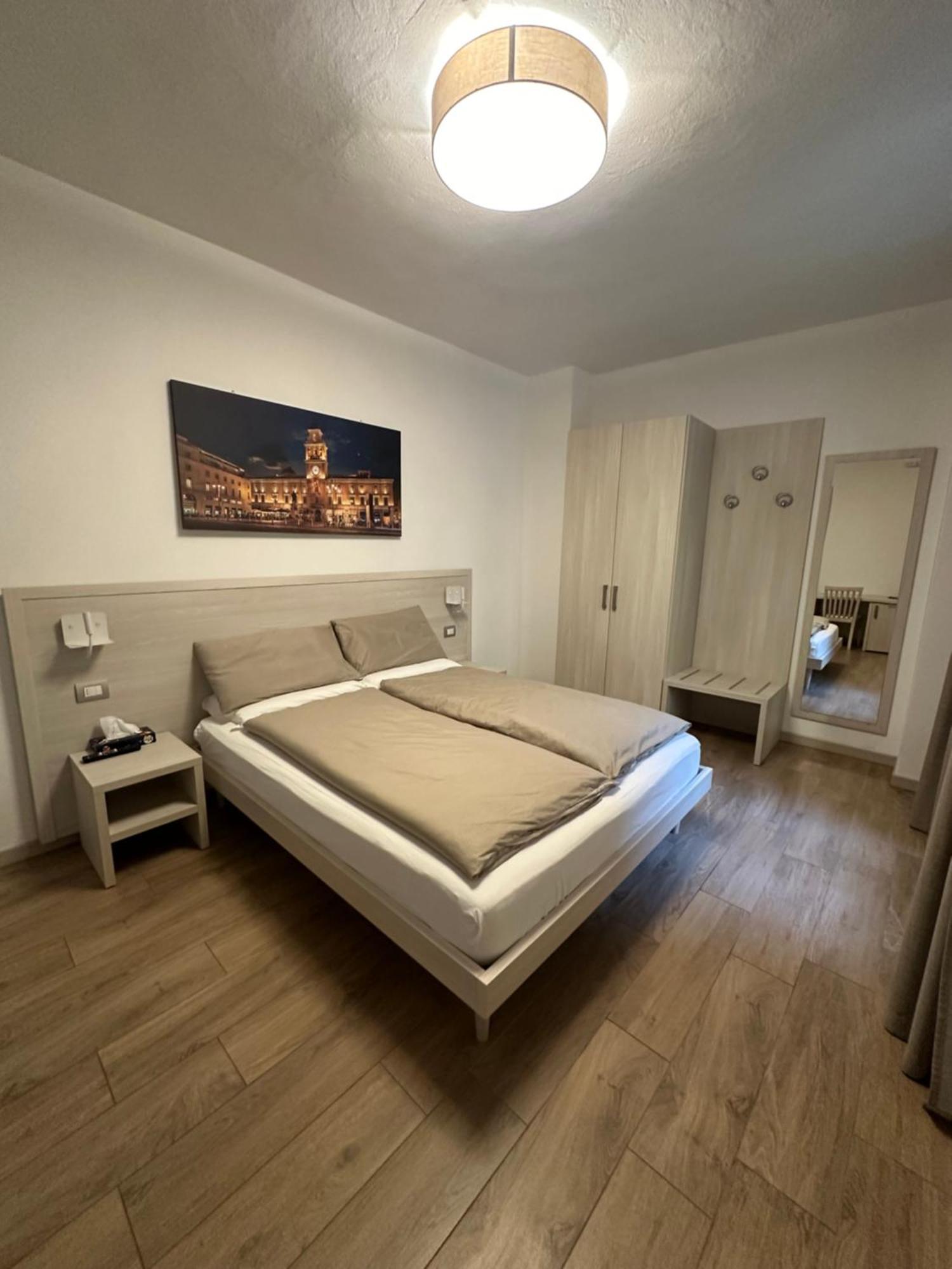 Residenza Pezzani Hotel Parma Ngoại thất bức ảnh