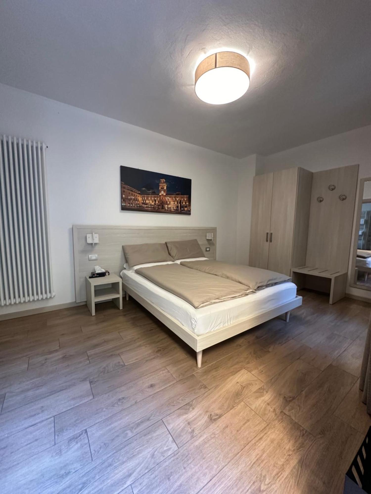 Residenza Pezzani Hotel Parma Ngoại thất bức ảnh